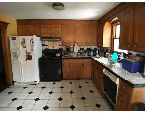 1 Varney St, Worcester, MA 01605 photo 2