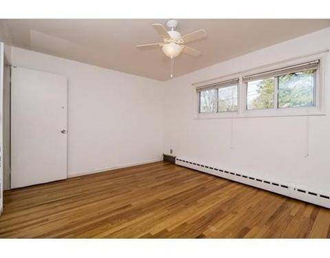 46 Grattan St, Springfield, MA 01119 photo 18