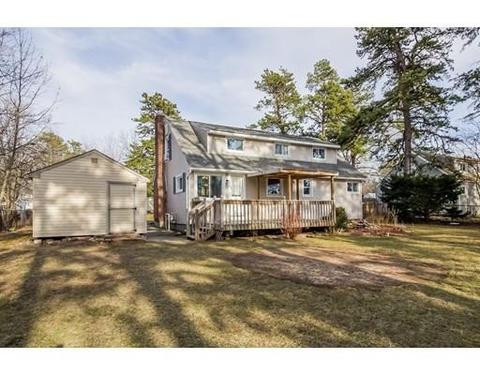 46 Grattan St, Springfield, MA 01119 photo 4