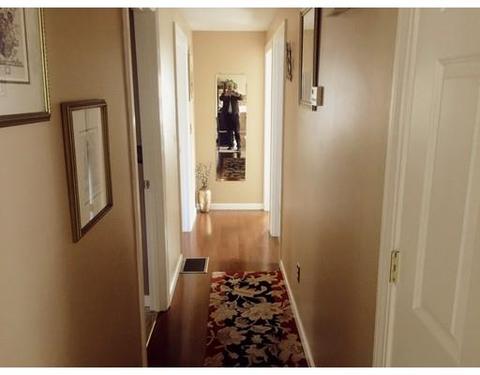 6 Greentree Cir, Springfield, MA 01118 photo 3