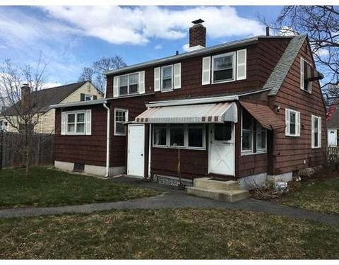 46 Marquette St, Springfield, MA 01104 photo 4
