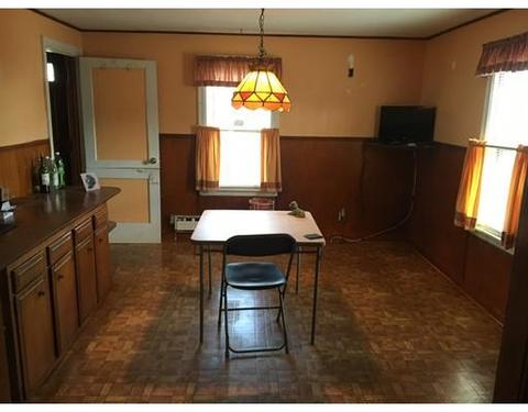 46 Marquette St, Springfield, MA 01104 photo 10
