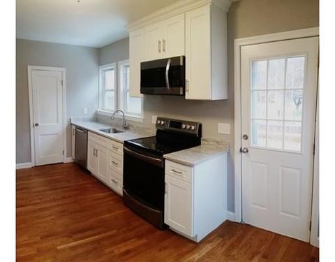 8 Barr St, Worcester, MA 01602 photo 10