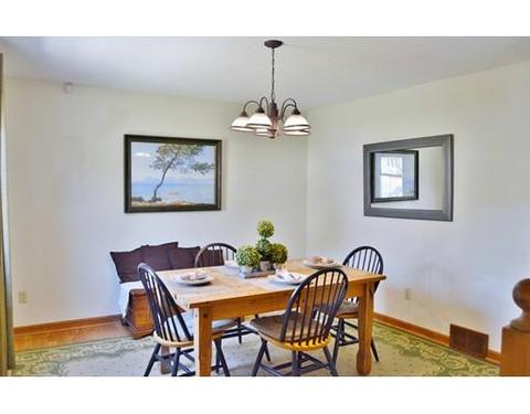 23 Greentree Cir, Springfield, MA 01118 photo 3