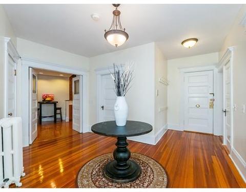 16 Garrison Rd #4, Brookline, MA 02445 photo 4