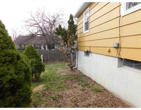 41 Lancaster Ave, West Springfield, MA 01089 photo 3