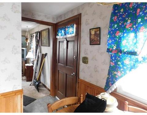 41 Lancaster Ave, West Springfield, MA 01089 photo 12
