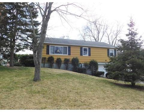 41 Lancaster Ave, West Springfield, MA 01089 photo 6