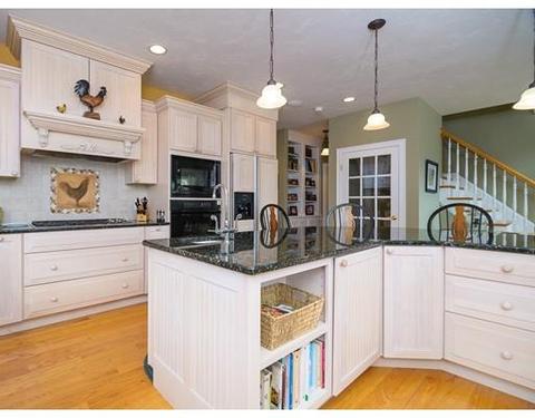 47 Bates Point Rd, Webster, MA 01570 photo 3