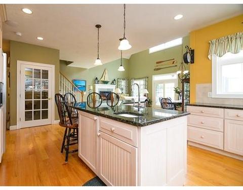 47 Bates Point Rd, Webster, MA 01570 photo 6