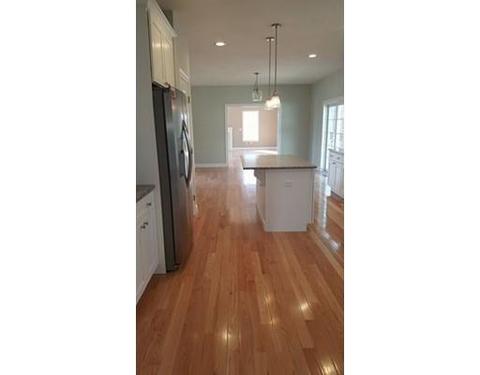 14 Pond St, Mendon, MA 01756 photo 3