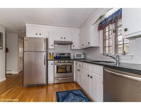 668 Putnam Ave, Barnstable, MA 02635 photo 6