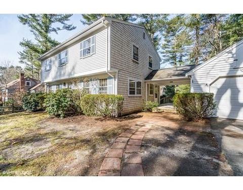 668 Putnam Ave, Barnstable, MA 02635 photo 2
