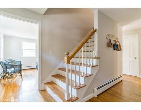 668 Putnam Ave, Barnstable, MA 02635 photo 9