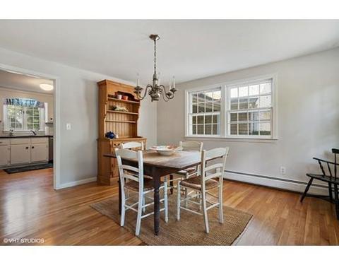 668 Putnam Ave, Barnstable, MA 02635 photo 8