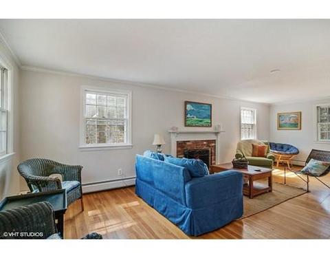 668 Putnam Ave, Barnstable, MA 02635 photo 5