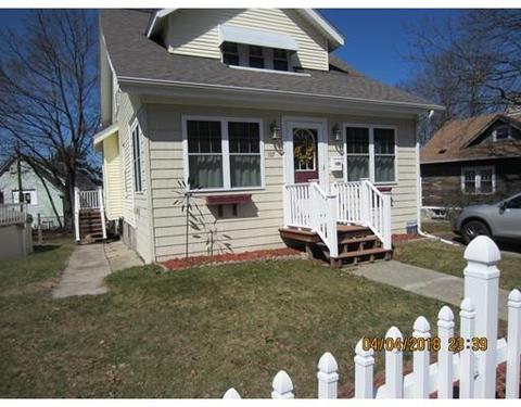 107 Stanton St, Worcester, MA 01605 photo 1