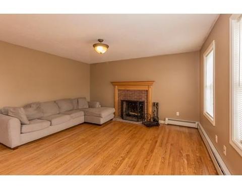 7 Mohawk Dr, Gardner, MA 01440 photo 4