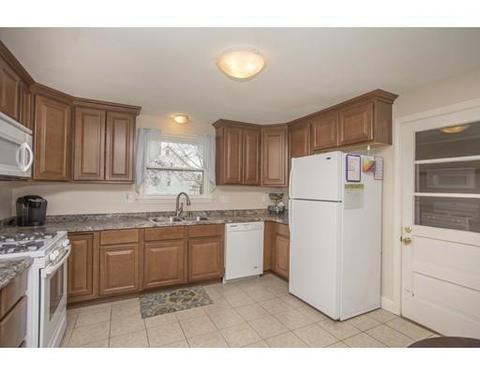 53 Farm St, Woonsocket, RI 02895 photo 4
