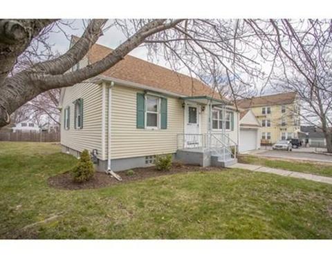 53 Farm St, Woonsocket, RI 02895 photo 2