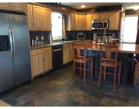 302 Neptune St, Fall River, MA 02721 photo 8