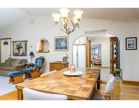 283 Mandalay Rd, Chicopee, MA 01020 photo 12