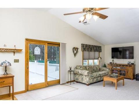 283 Mandalay Rd, Chicopee, MA 01020 photo 4