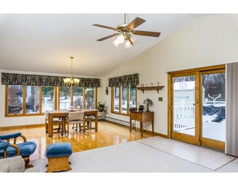 283 Mandalay Rd, Chicopee, MA 01020 photo 3