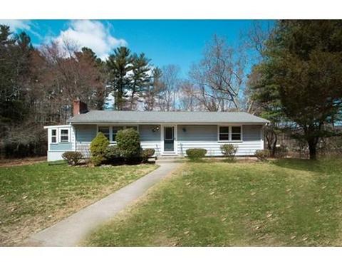 296 Elm St E, Raynham, MA 02767 photo 1