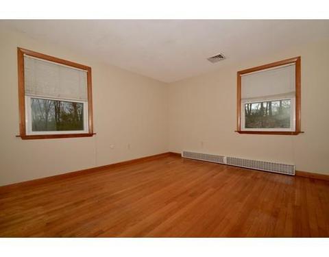41 Robert St, Clinton, MA 01510 photo 11