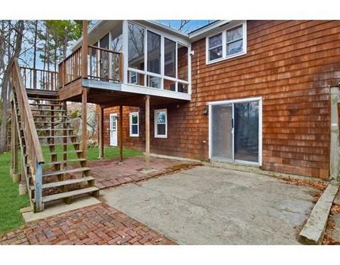 41 Robert St, Clinton, MA 01510 photo 2
