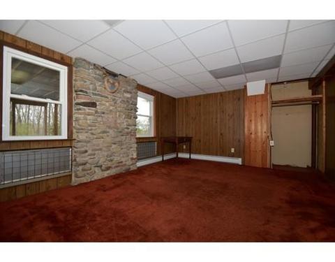 41 Robert St, Clinton, MA 01510 photo 16
