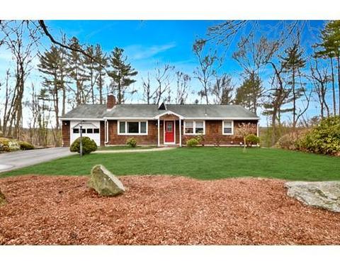 41 Robert St, Clinton, MA 01510 photo 1