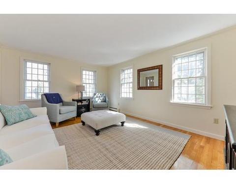 14 Delprete Dr, Hingham, MA 02043 photo 2