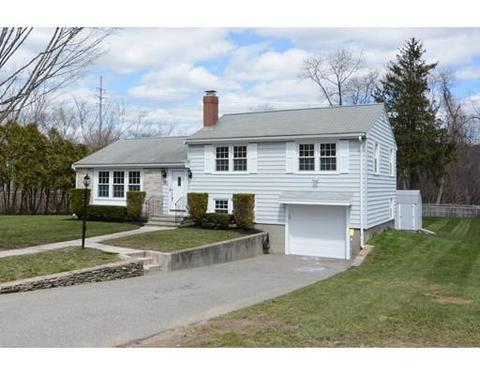 395 Maple St, Danvers, MA 01923 photo 1