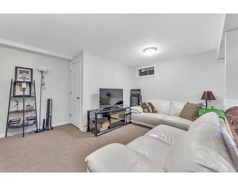 5 Barrington Dr, Springfield, MA 01129 photo 17