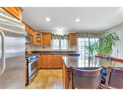 5 Barrington Dr, Springfield, MA 01129 photo 6