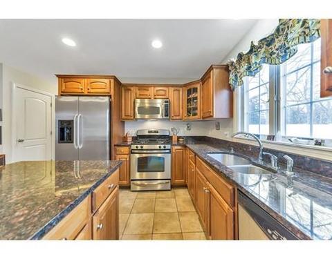 5 Barrington Dr, Springfield, MA 01129 photo 3