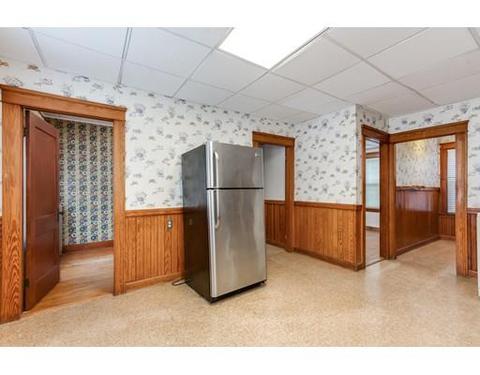 3 Lisbon St, Worcester, MA 01603 photo 7