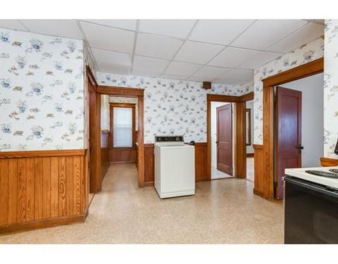 3 Lisbon St, Worcester, MA 01603 photo 8