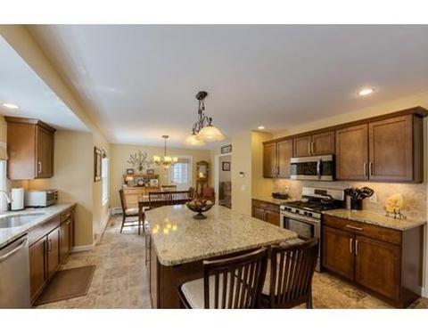 47 Kazbeck St, Springfield, MA 01151 photo 10