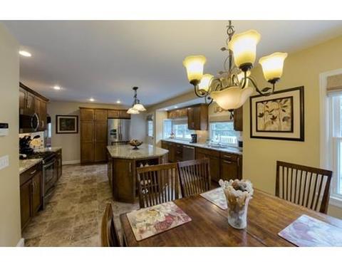 47 Kazbeck St, Springfield, MA 01151 photo 9