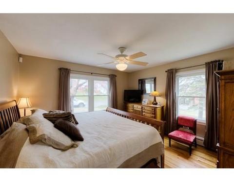 47 Kazbeck St, Springfield, MA 01151 photo 5