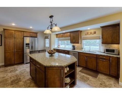 47 Kazbeck St, Springfield, MA 01151 photo 8