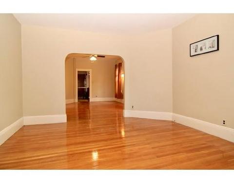 21 Irving St, Everett, MA 02149 photo 4