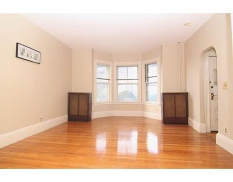 21 Irving St, Everett, MA 02149 photo 3