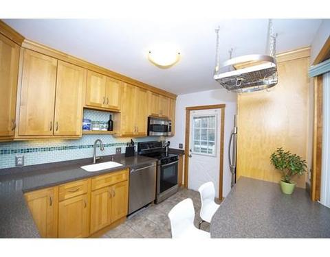 63 Pine St, Natick, MA 01760 photo 4
