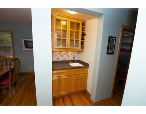 63 Pine St, Natick, MA 01760 photo 9