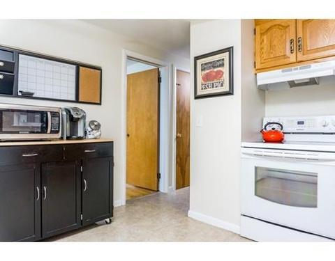 87 Francis St, Springfield, MA 01104 photo 8
