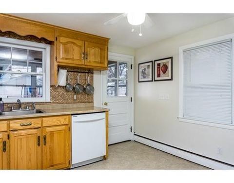87 Francis St, Springfield, MA 01104 photo 6